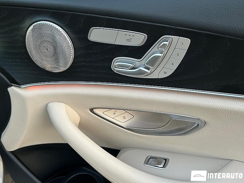 2023 Mercedes E 350 — Miniatură 15