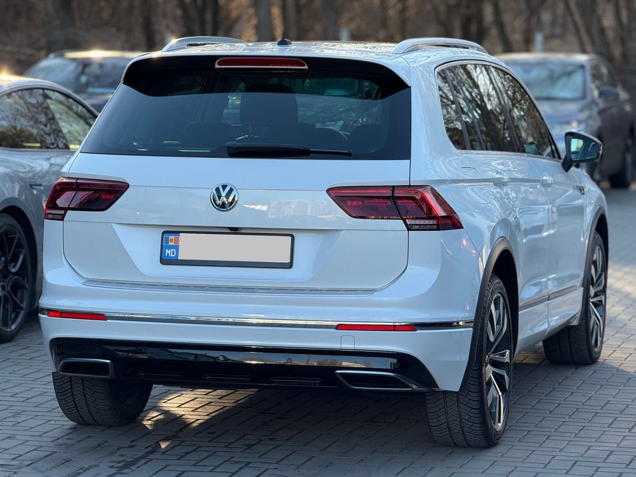 2017 Volkswagen Tiguan — Miniatură 2
