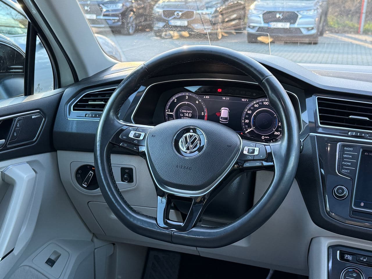 2017 Volkswagen Tiguan — Miniatură 12