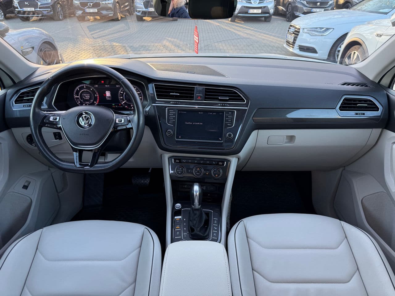 2017 Volkswagen Tiguan — Miniatură 11