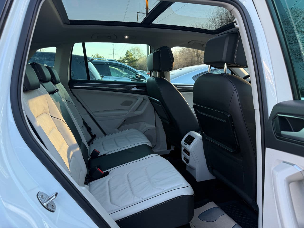 2017 Volkswagen Tiguan — Miniatură 19