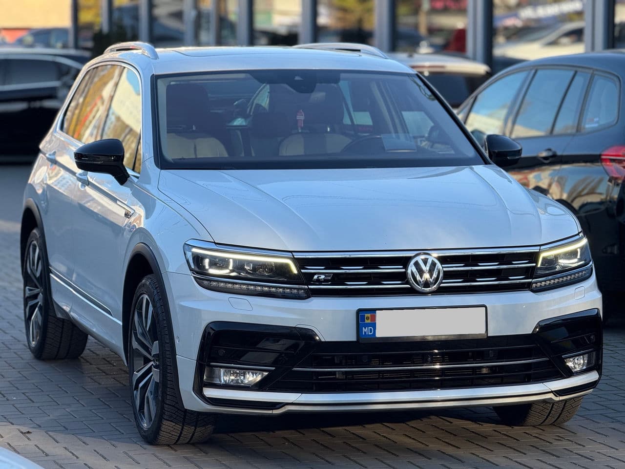 2017 Volkswagen Tiguan — Miniatură 3