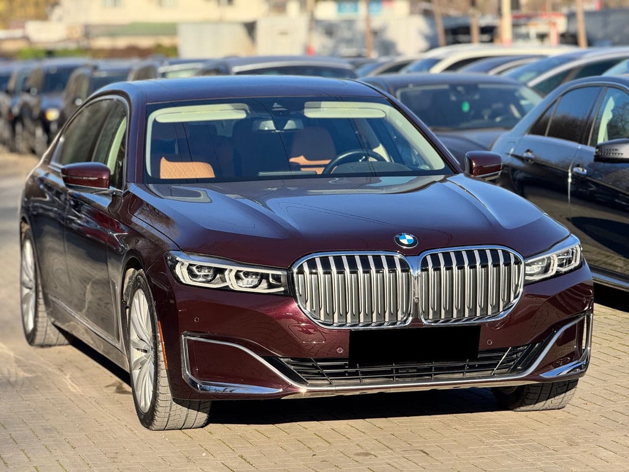 2019 BMW 745e — Miniatură 3