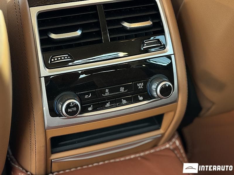 2019 BMW 745e — Miniatură 21