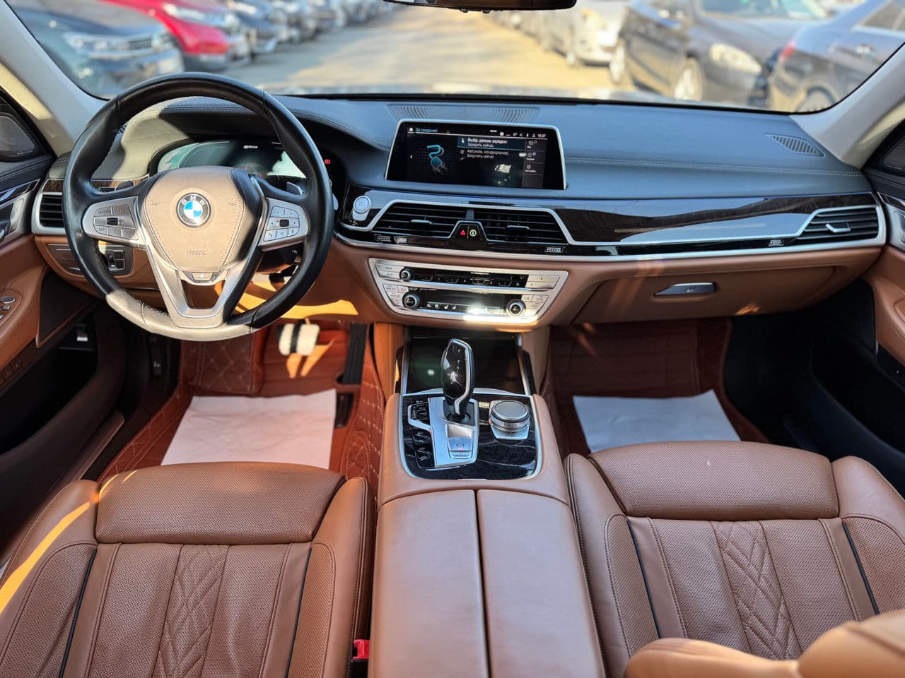 2019 BMW 745e — Miniatură 18
