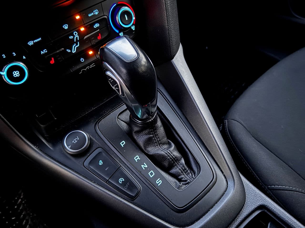 2015 Ford Focus — Miniatură 12