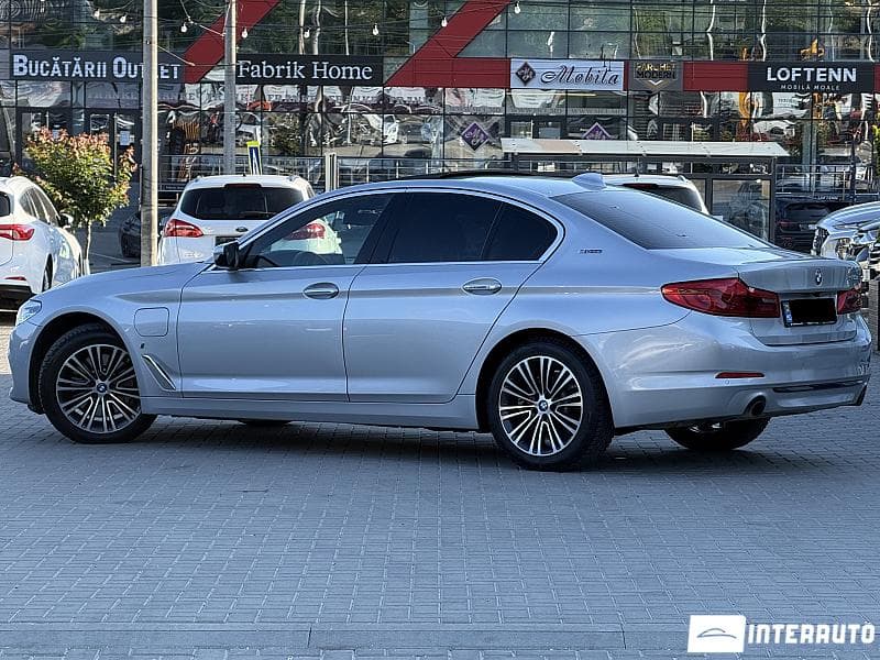 2017 BMW 530e — Miniatură 4