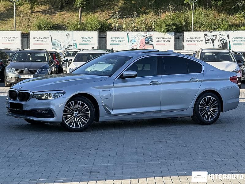 2017 BMW 530e — Miniatură 2