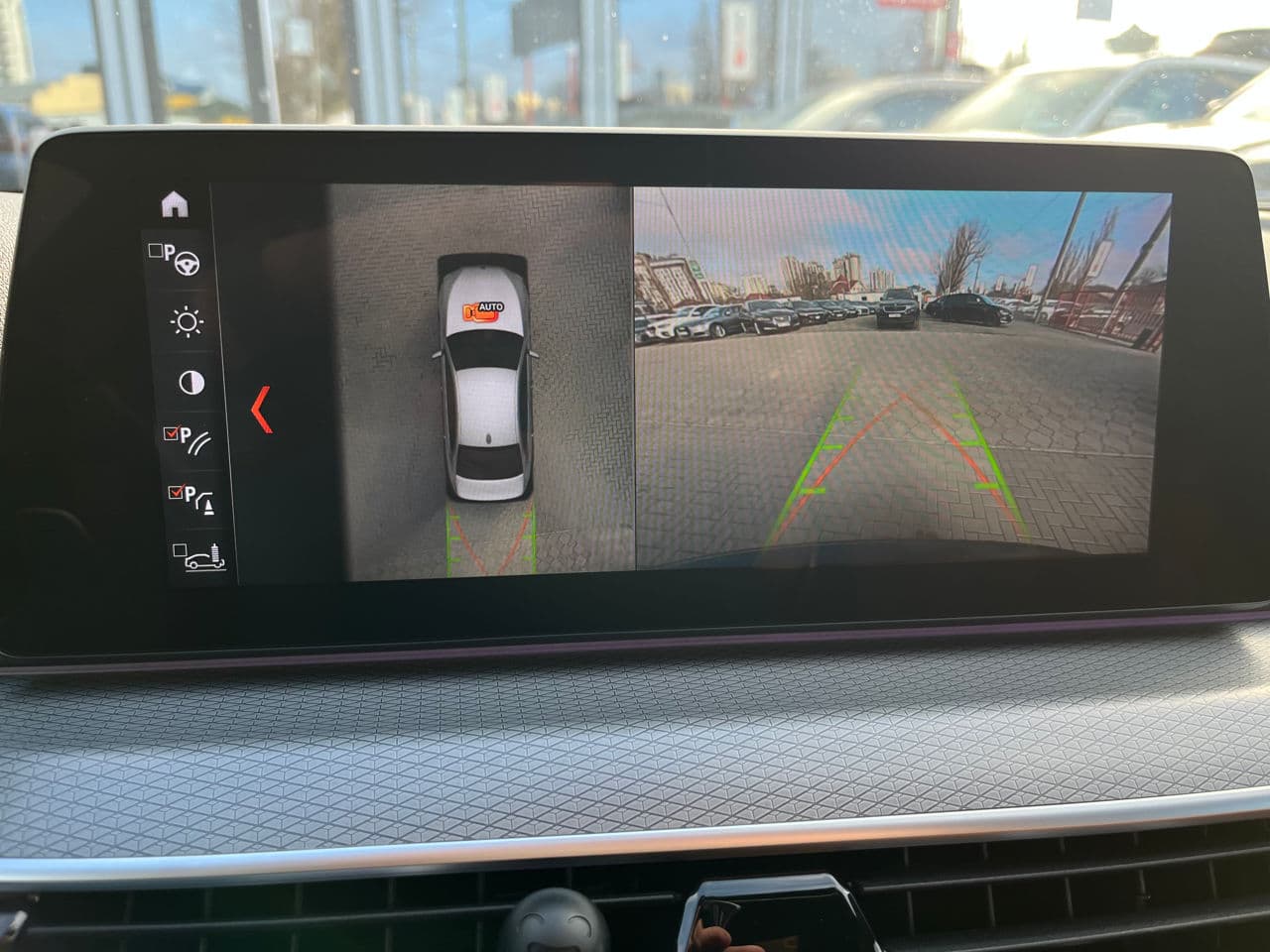 2017 BMW 530 — Miniatură 13