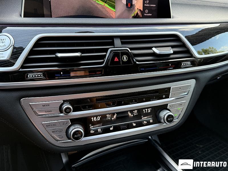 2019 BMW 740 — Miniatură 11