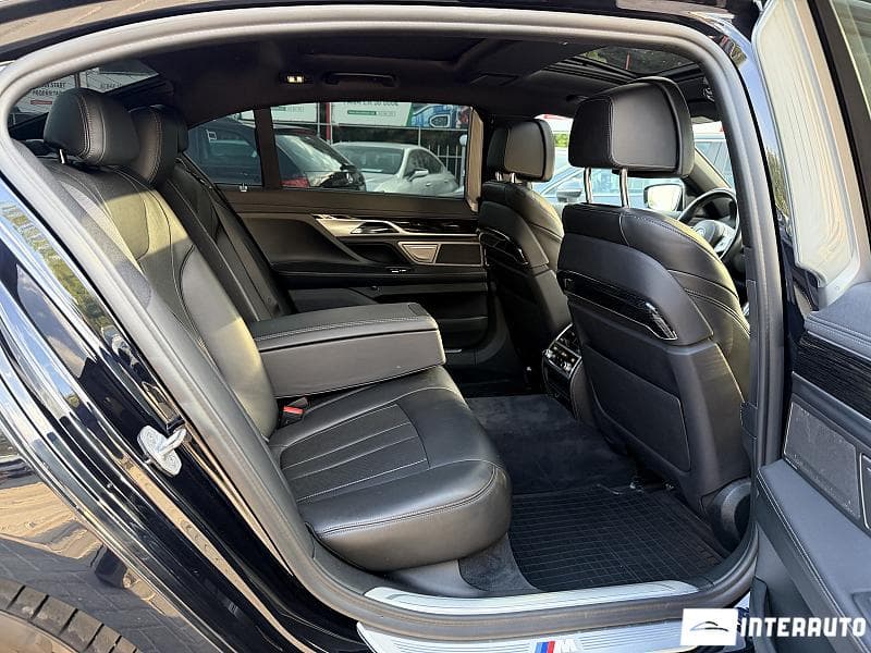 2019 BMW 740 — Miniatură 16