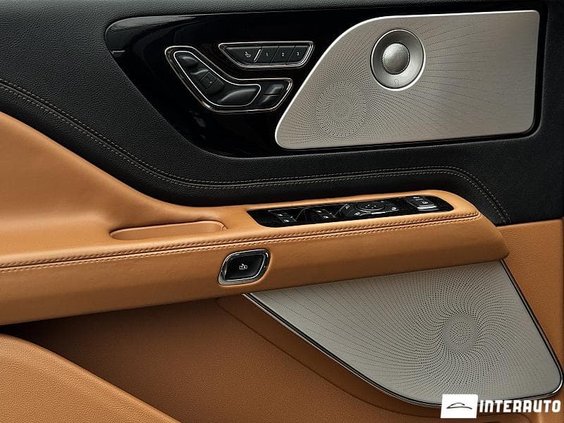2020 Lincoln Aviator — Miniatură 8