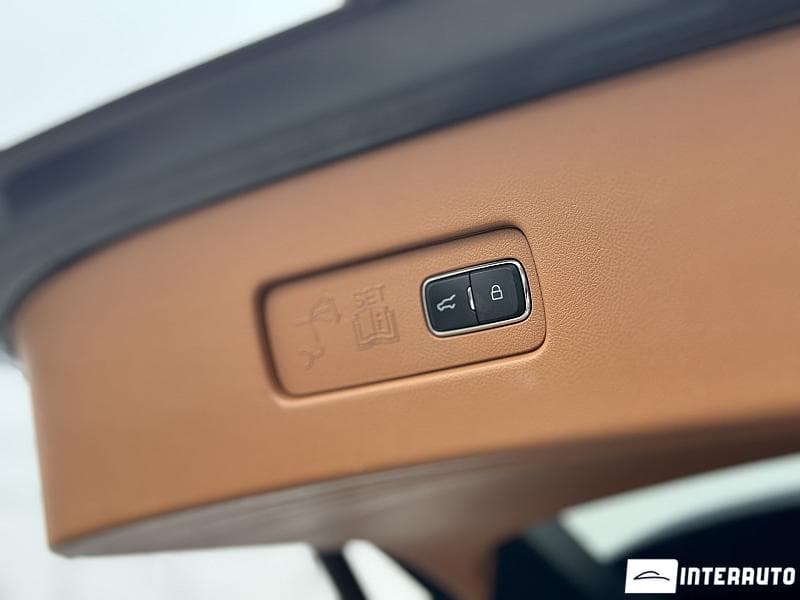 2020 Lincoln Aviator — Miniatură 6