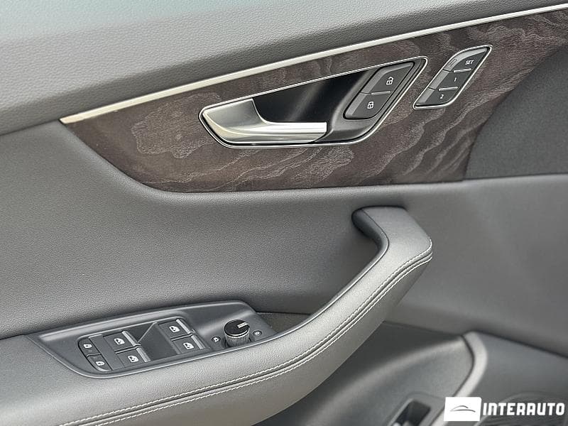 2023 Audi Q8 — Miniatură 9