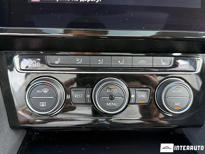 2018 Volkswagen Passat — Miniatură 11