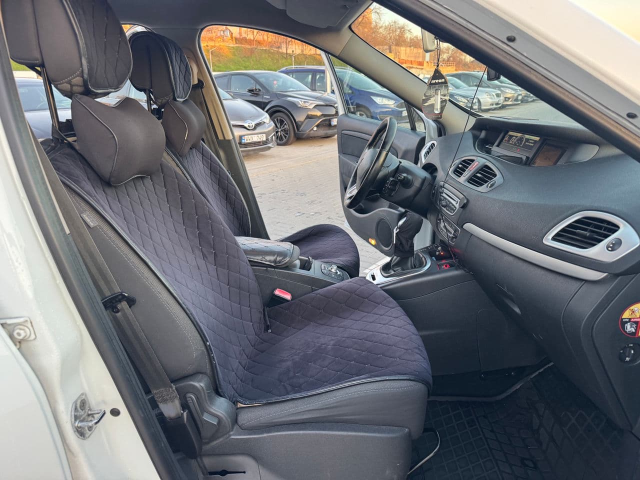 2010 Renault Scenic — Miniatură 15