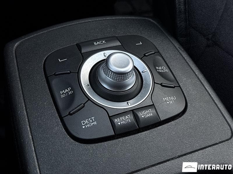 2010 Renault Scenic — Miniatură 12
