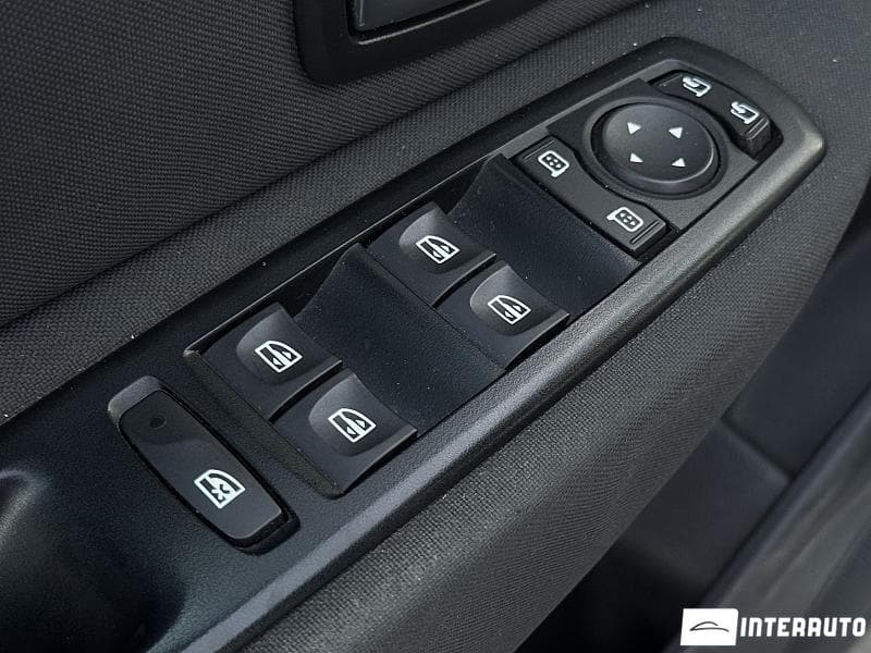 2010 Renault Scenic — Miniatură 19
