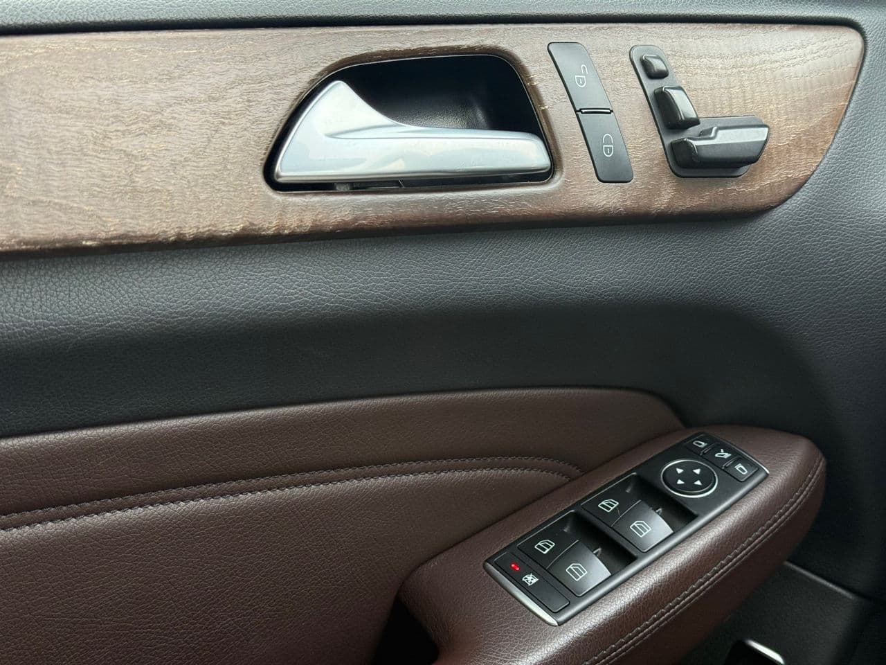 2015 Mercedes ML 250 — Miniatură 12