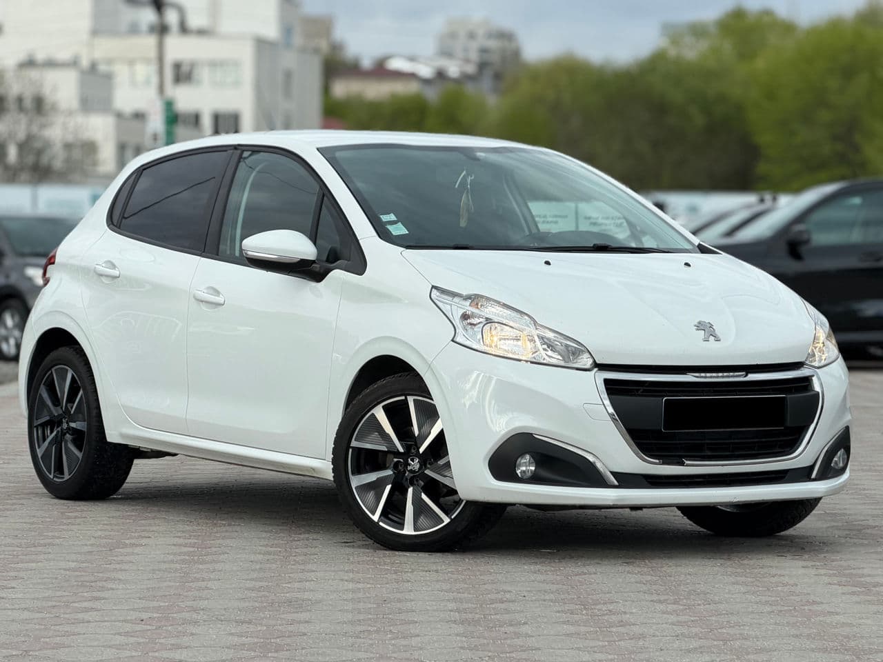 2019 Peugeot 208 — Miniatură 4