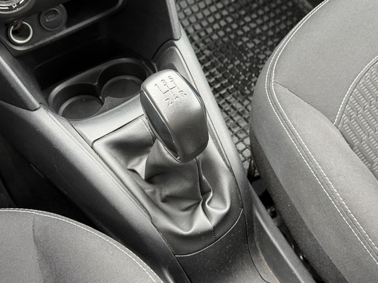 2019 Peugeot 208 — Miniatură 14