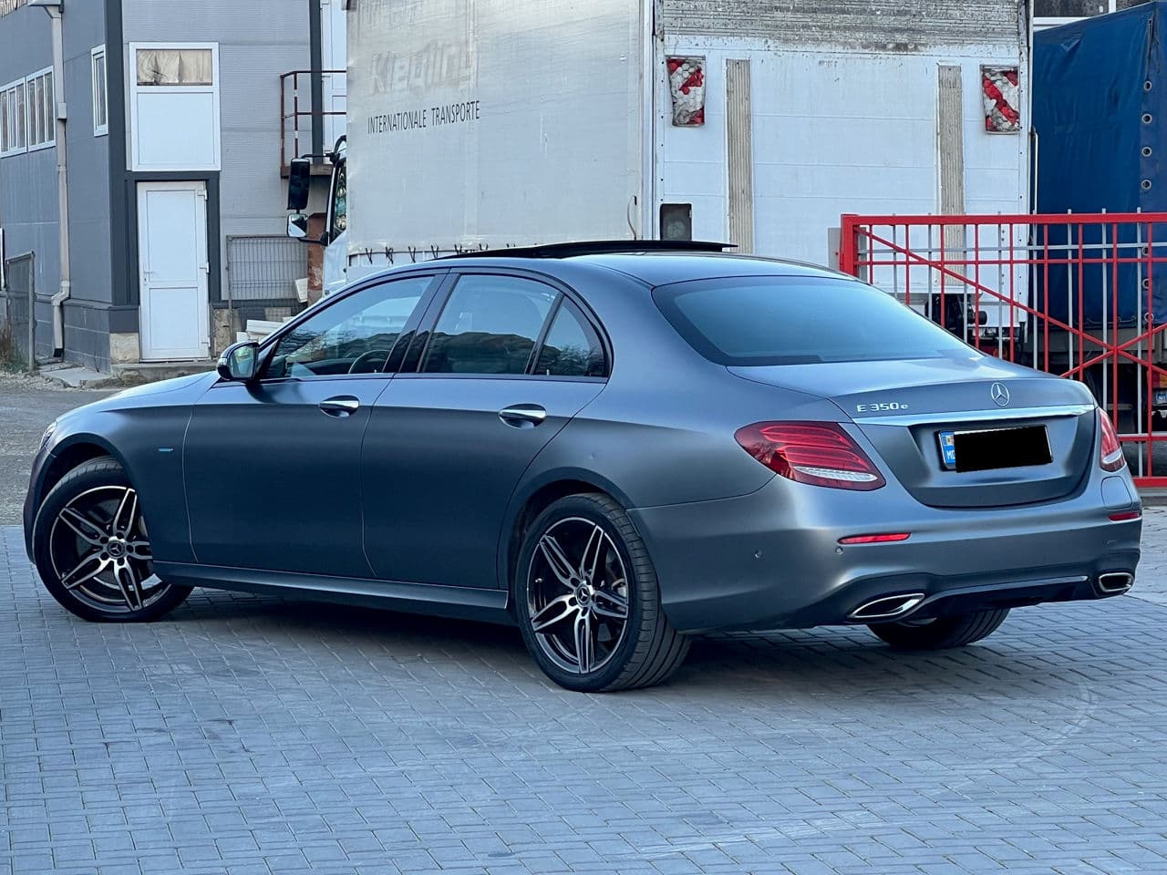 Mercedes E 350e 2017 — Миниатюра 4
