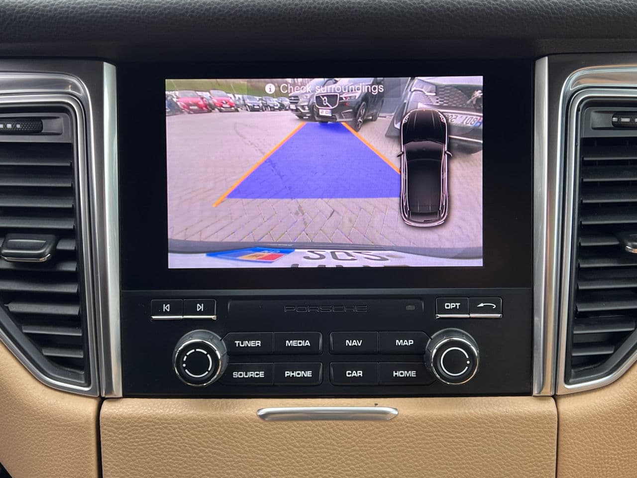 2017 Porsche Macan — Miniatură 10