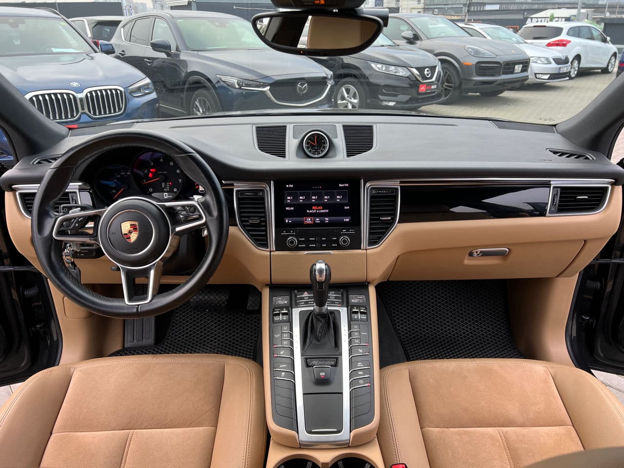 2017 Porsche Macan — Miniatură 6