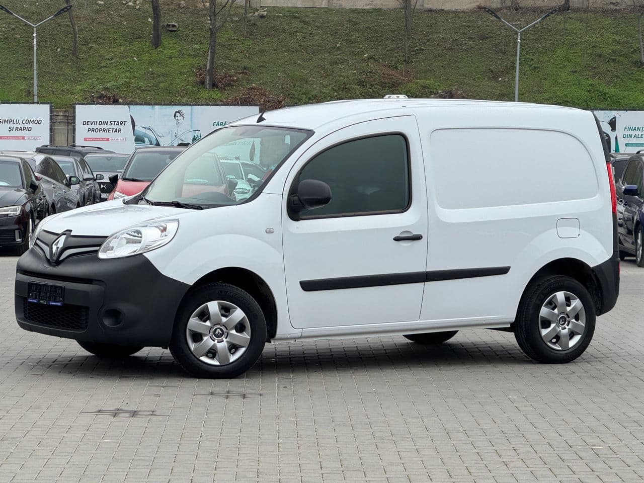 2020 Renault Kangoo — Miniatură 2
