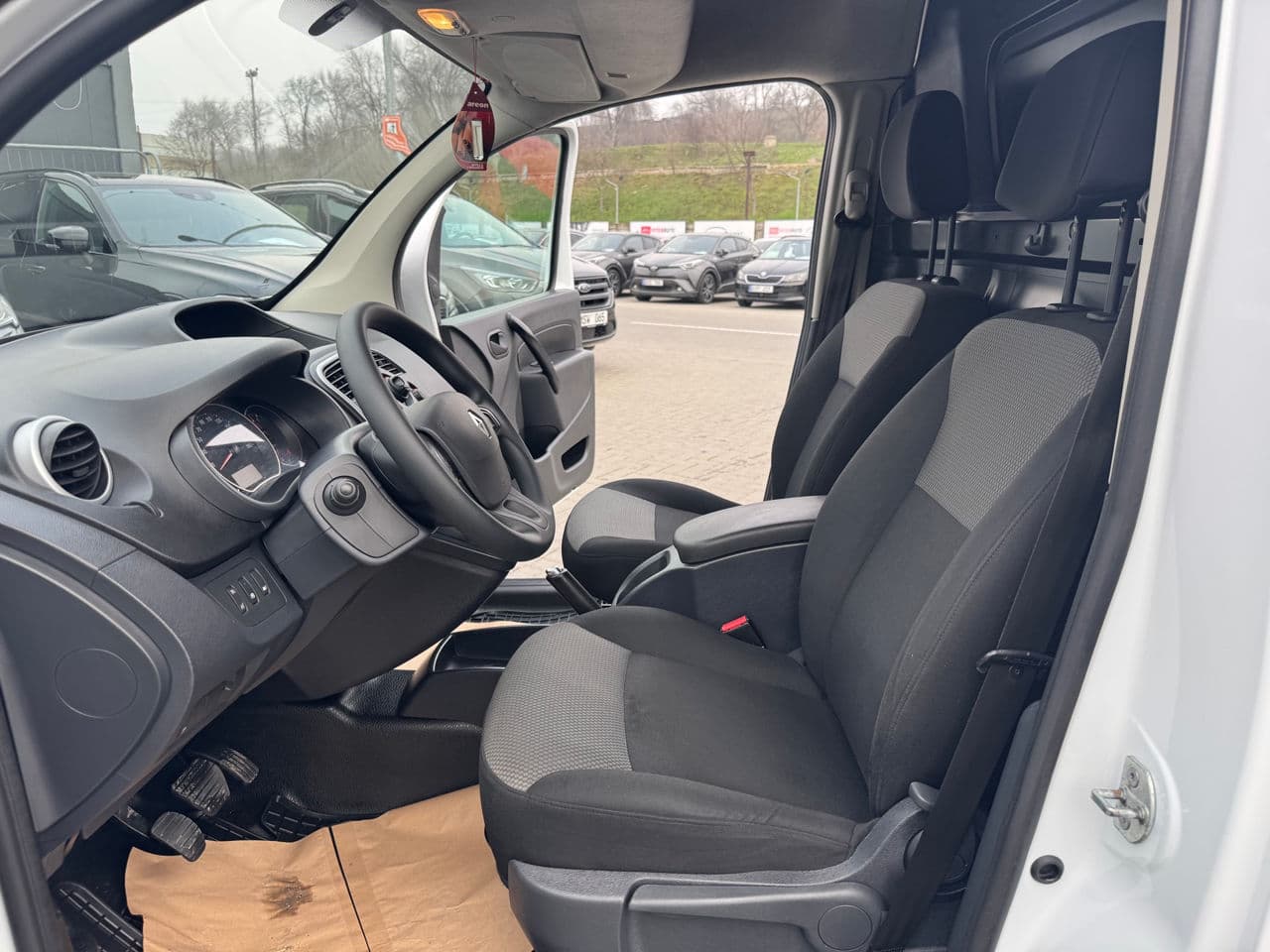 2020 Renault Kangoo — Miniatură 5
