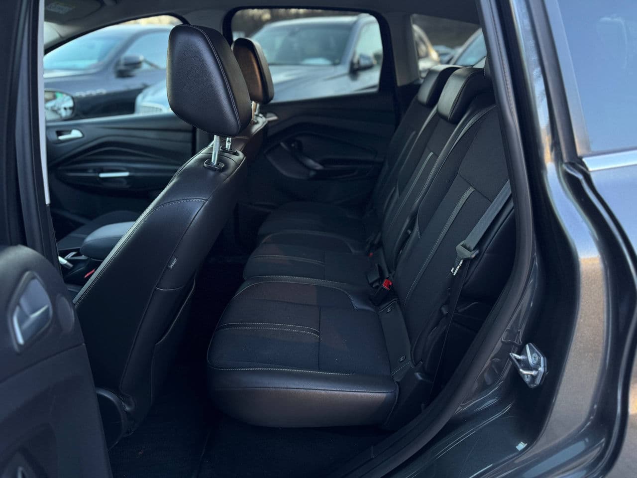 Ford C-MAX 2016 — Миниатюра 12