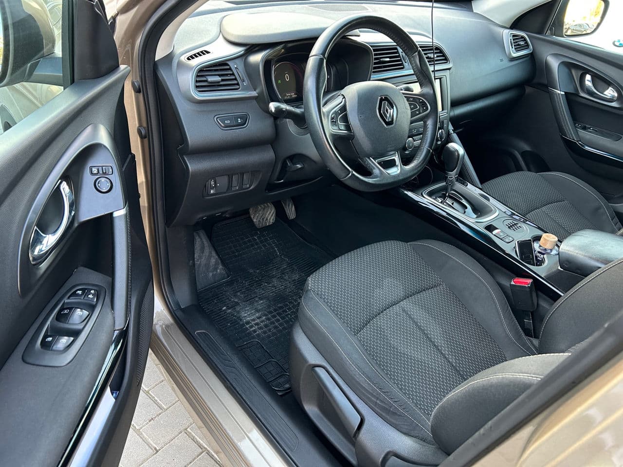 Renault Kadjar 2016 — Миниатюра 6