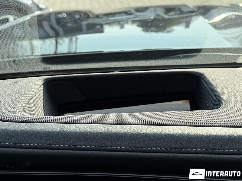2024 BMW 750e XDrive — Miniatură 18