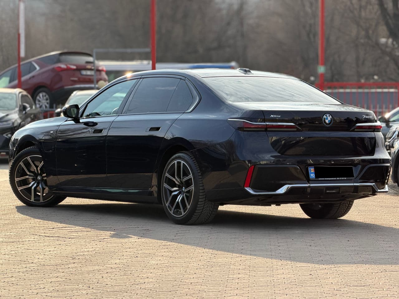 2024 BMW 750e XDrive — Miniatură 2