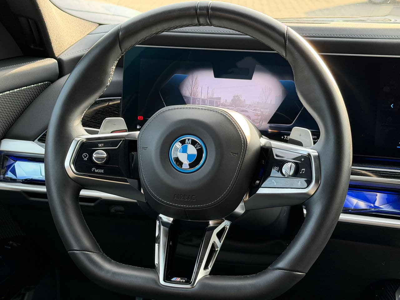 2024 BMW 750e XDrive — Miniatură 11