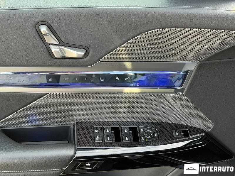 2024 BMW 750e XDrive — Miniatură 8