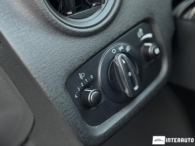 2016 Ford Fiesta — Miniatură 9