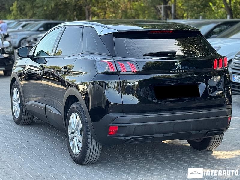 2021 Peugeot 3008 — Miniatură 4