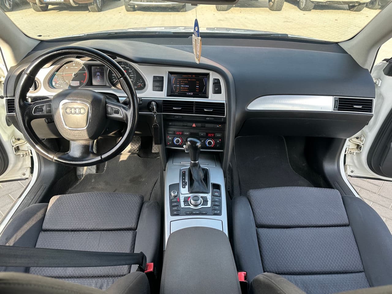 2010 Audi A6 — Miniatură 6
