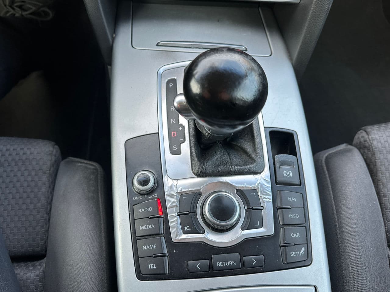 2010 Audi A6 — Miniatură 11
