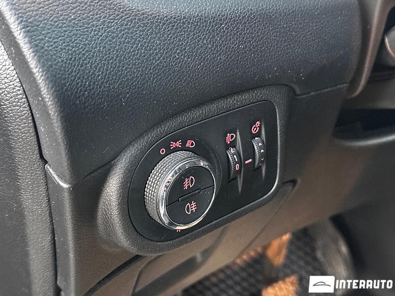 2013 Opel Zafira — Miniatură 15