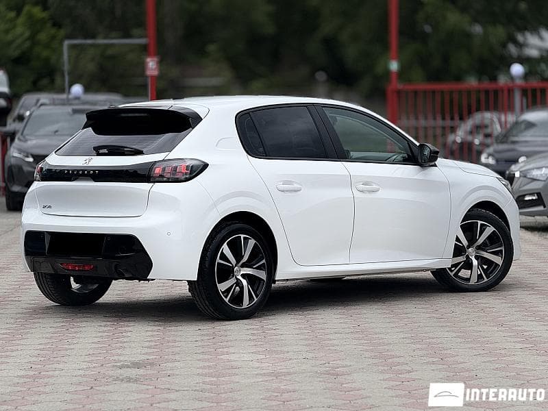 2023 Peugeot 208 — Miniatură 2