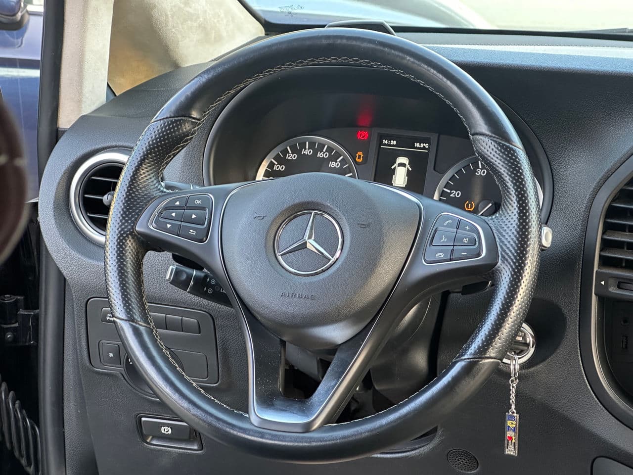 2018 Mercedes Vito — Miniatură 7