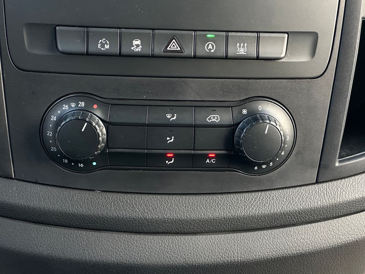 2018 Mercedes Vito — Miniatură 10
