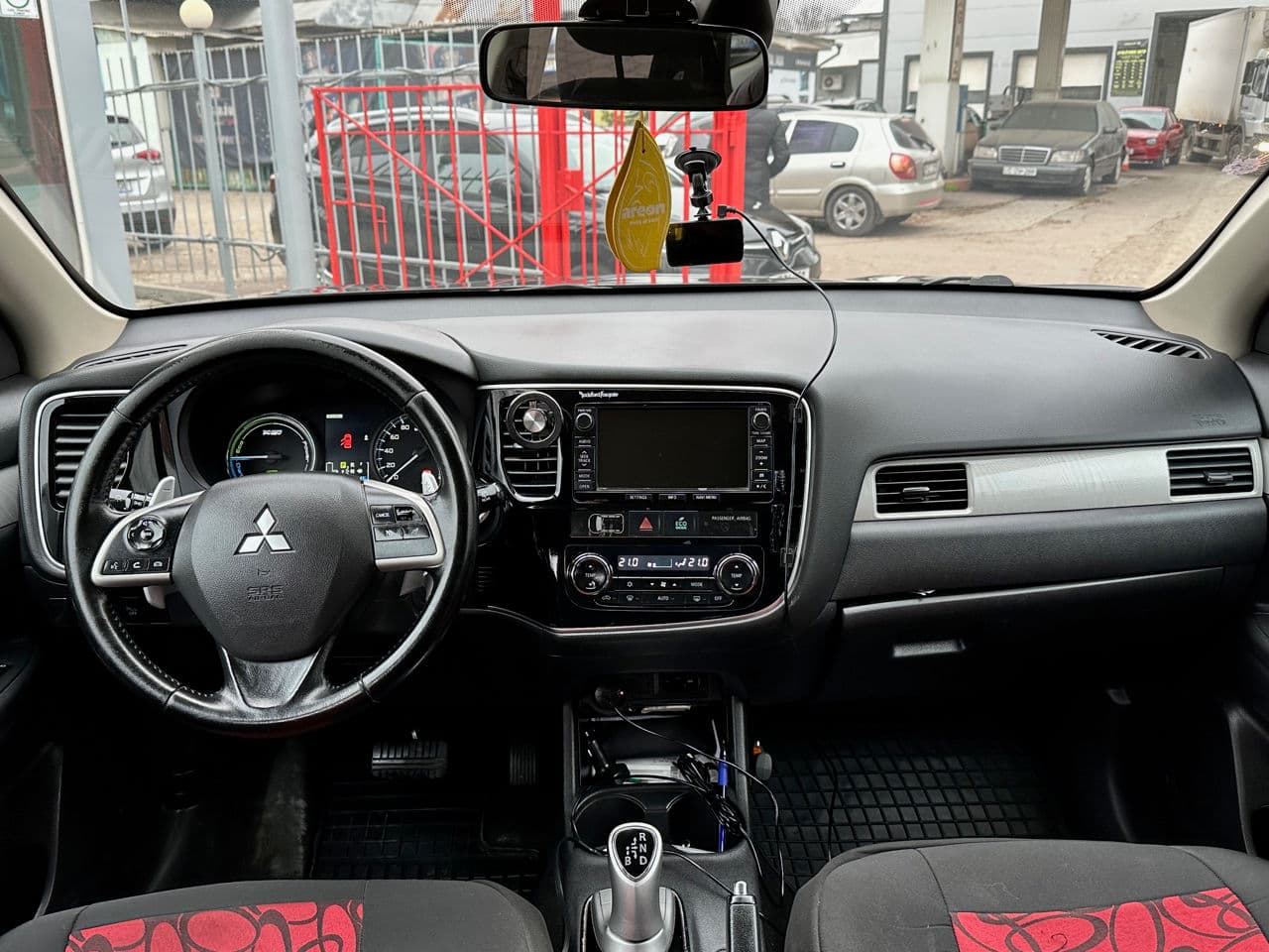 Mitsubishi Outlander 2014 — Миниатюра 7