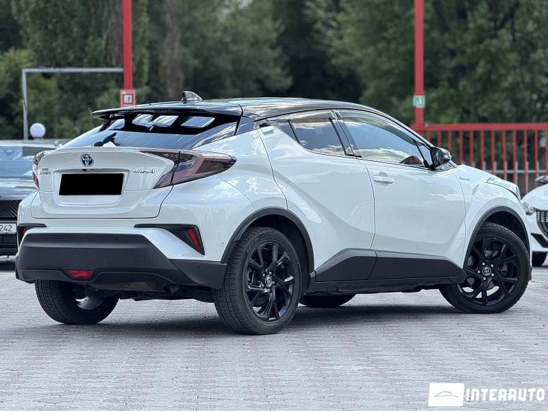 2018 Toyota C-HR — Miniatură 2