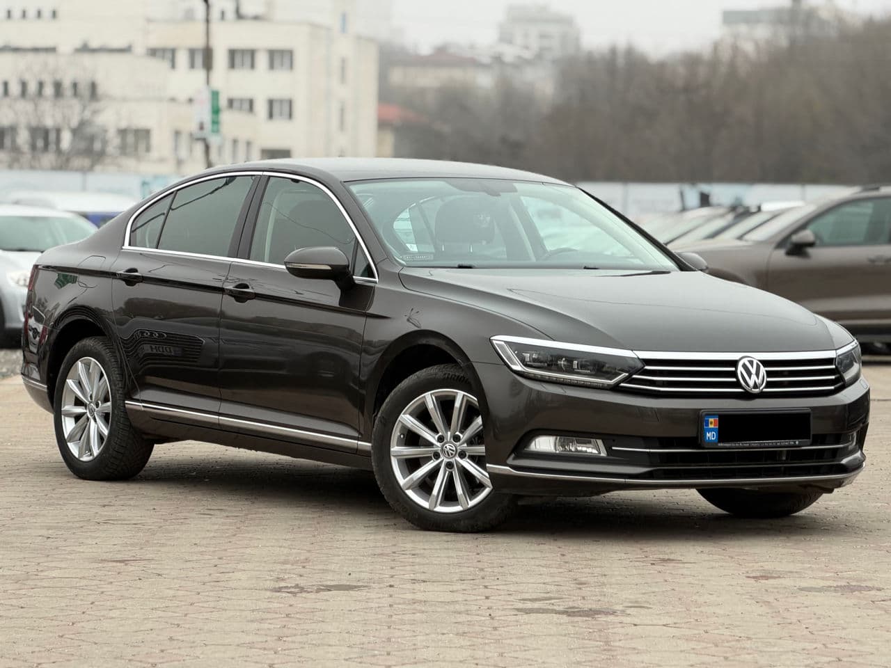 2018 Volkswagen Passat — Miniatură 4