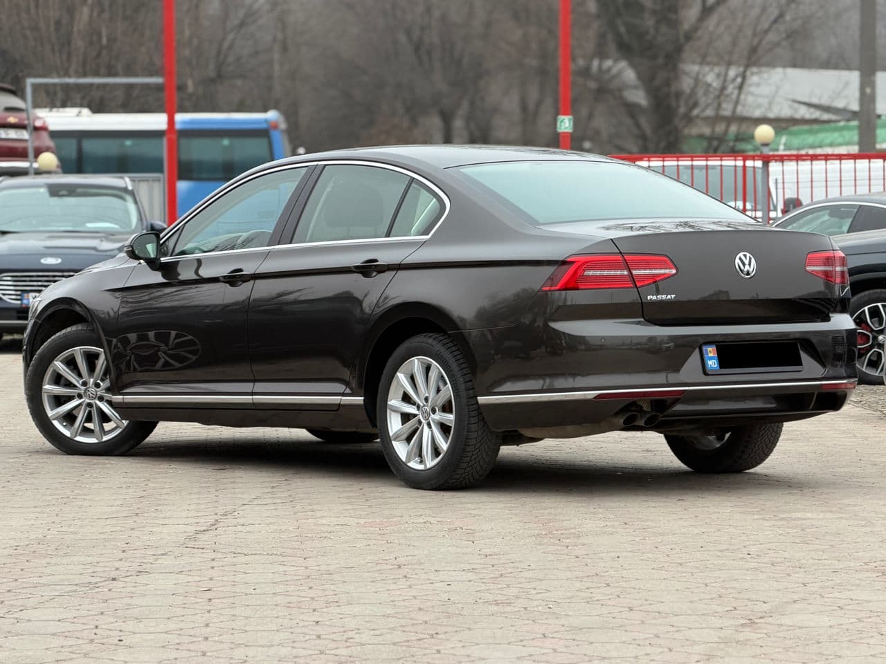 2018 Volkswagen Passat — Miniatură 2