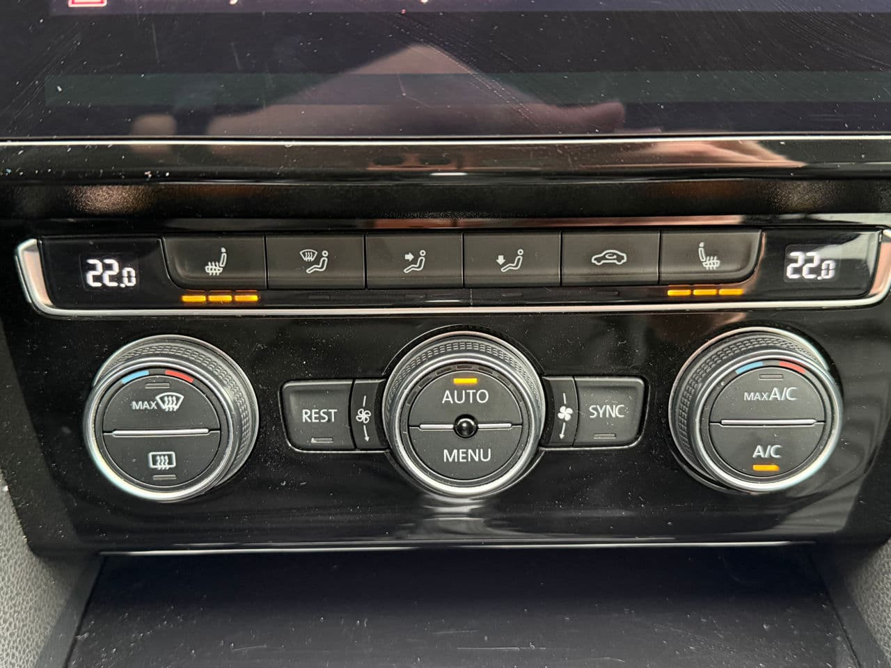 2018 Volkswagen Passat — Miniatură 14