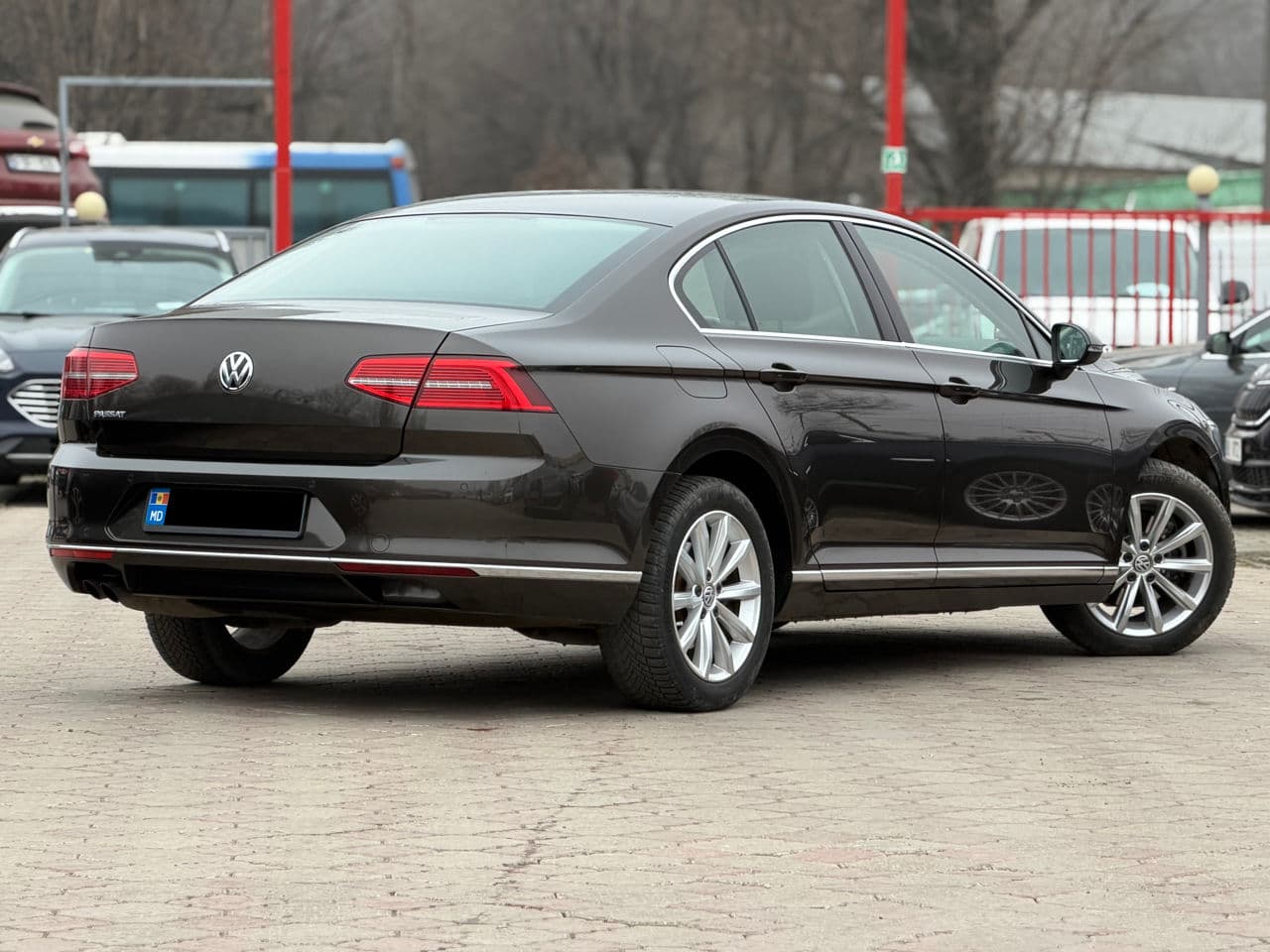 2018 Volkswagen Passat — Miniatură 3